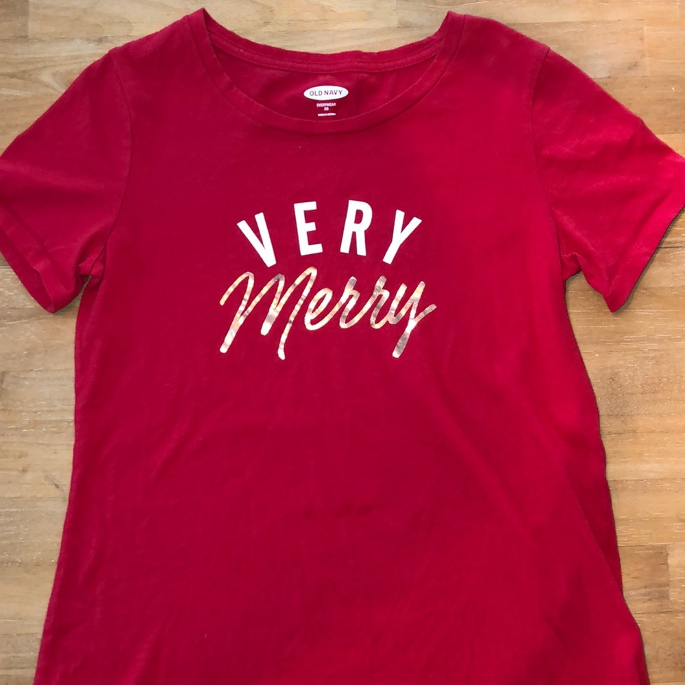 Old Navy NWOT Christmas Tee
